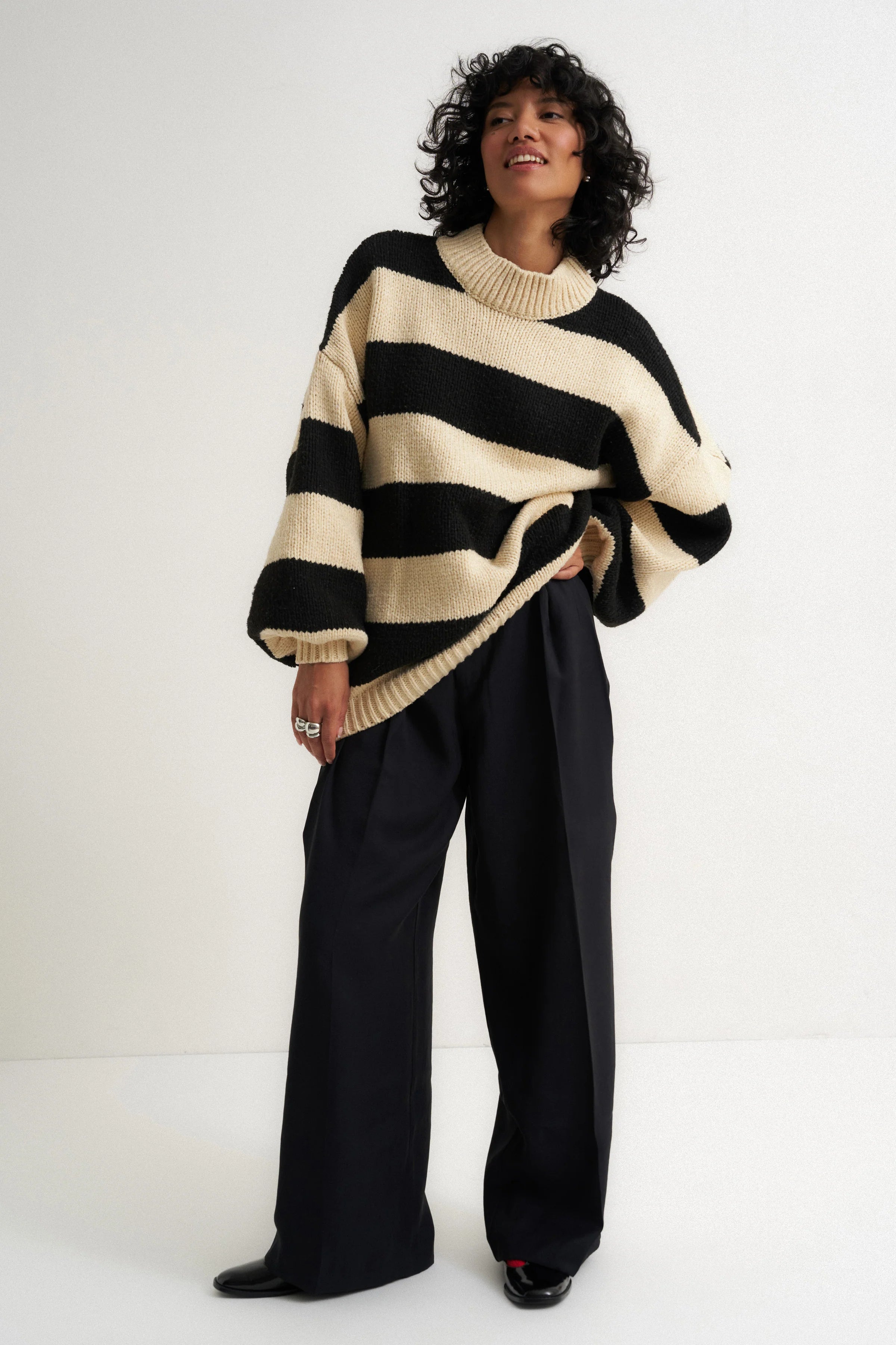 Bellamy Pullover - Black Stripe