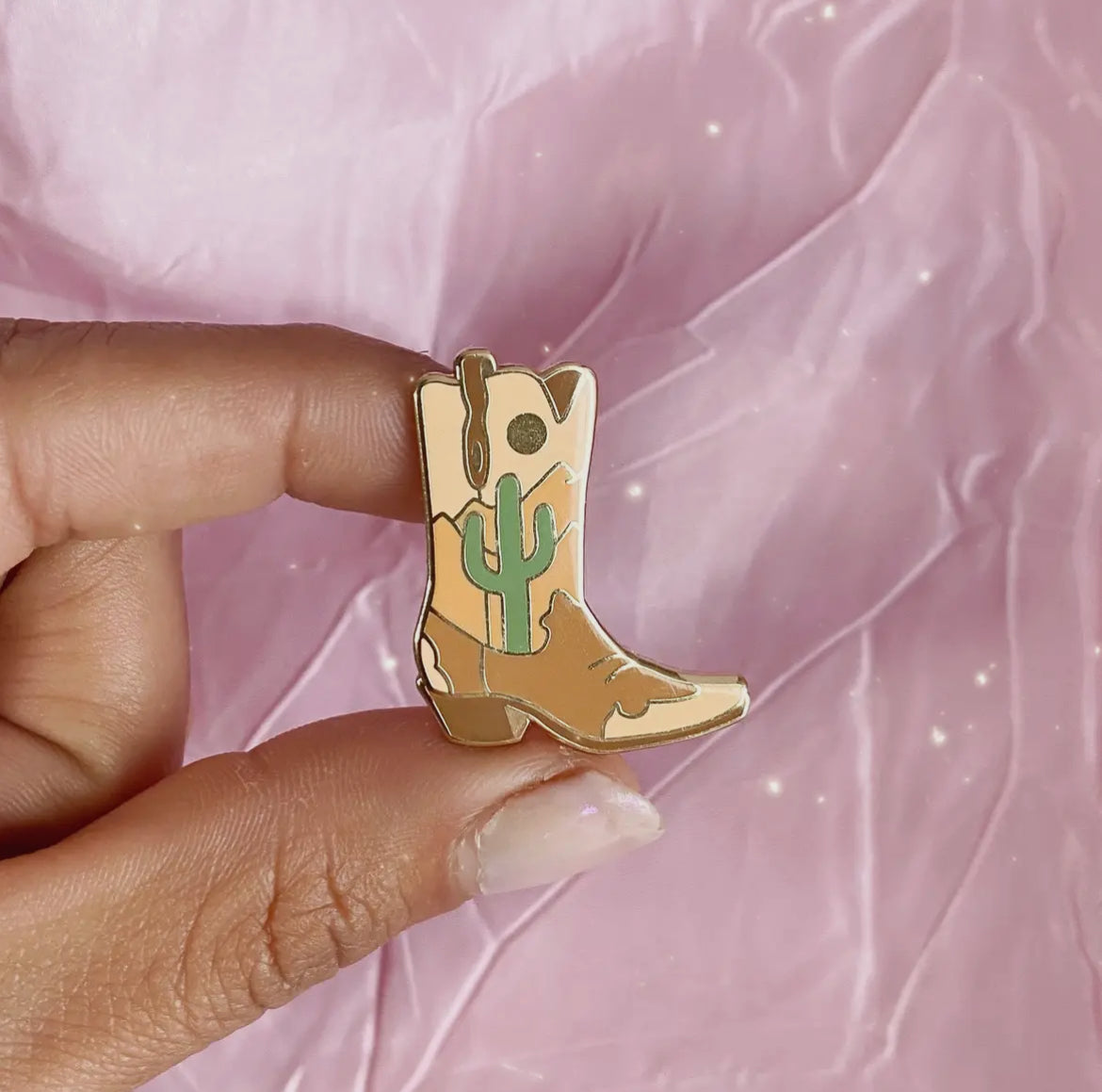 Desert Cowgirl boot pin
