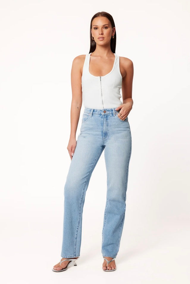 Abrand 94’ High Straight Jeans