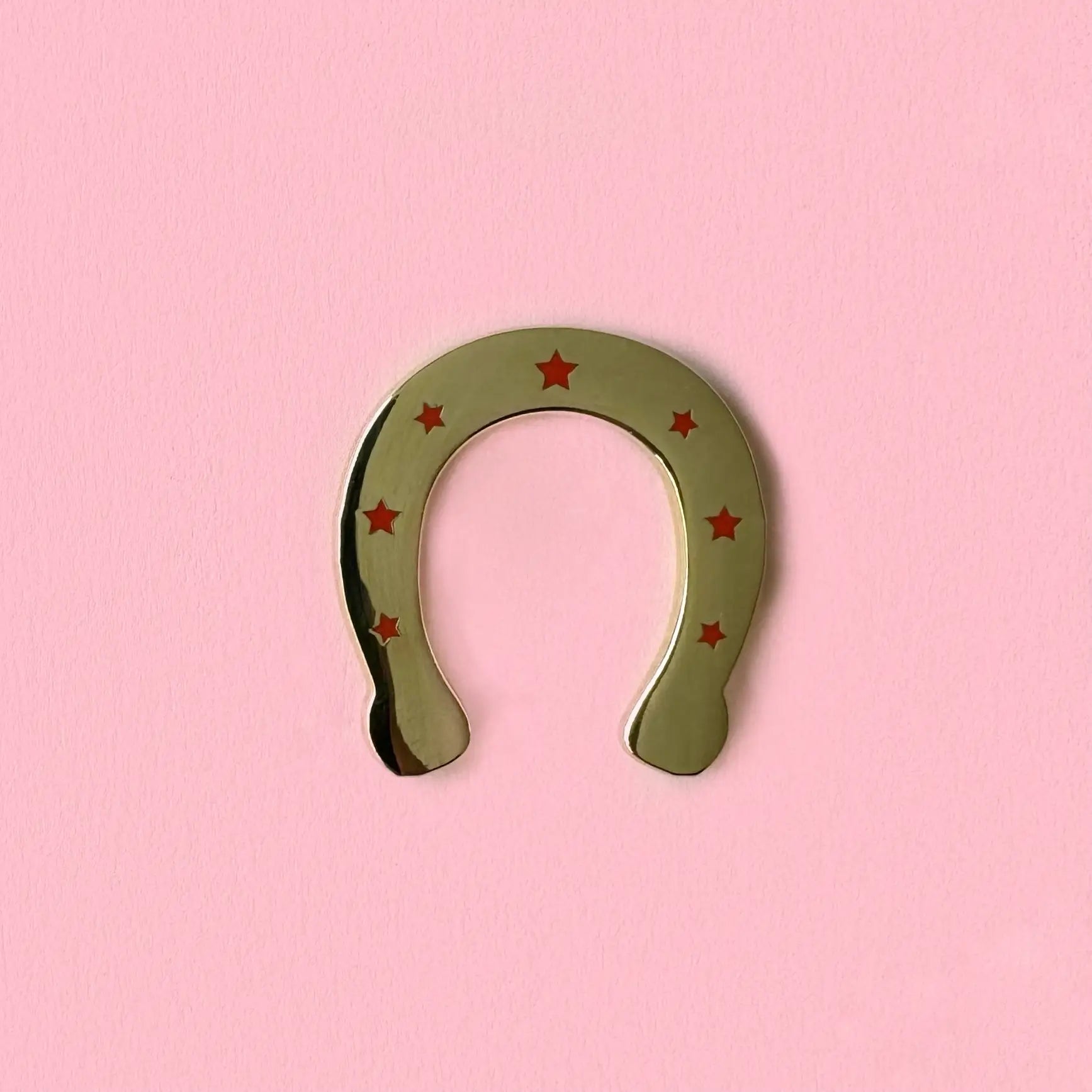 Horseshoe pin