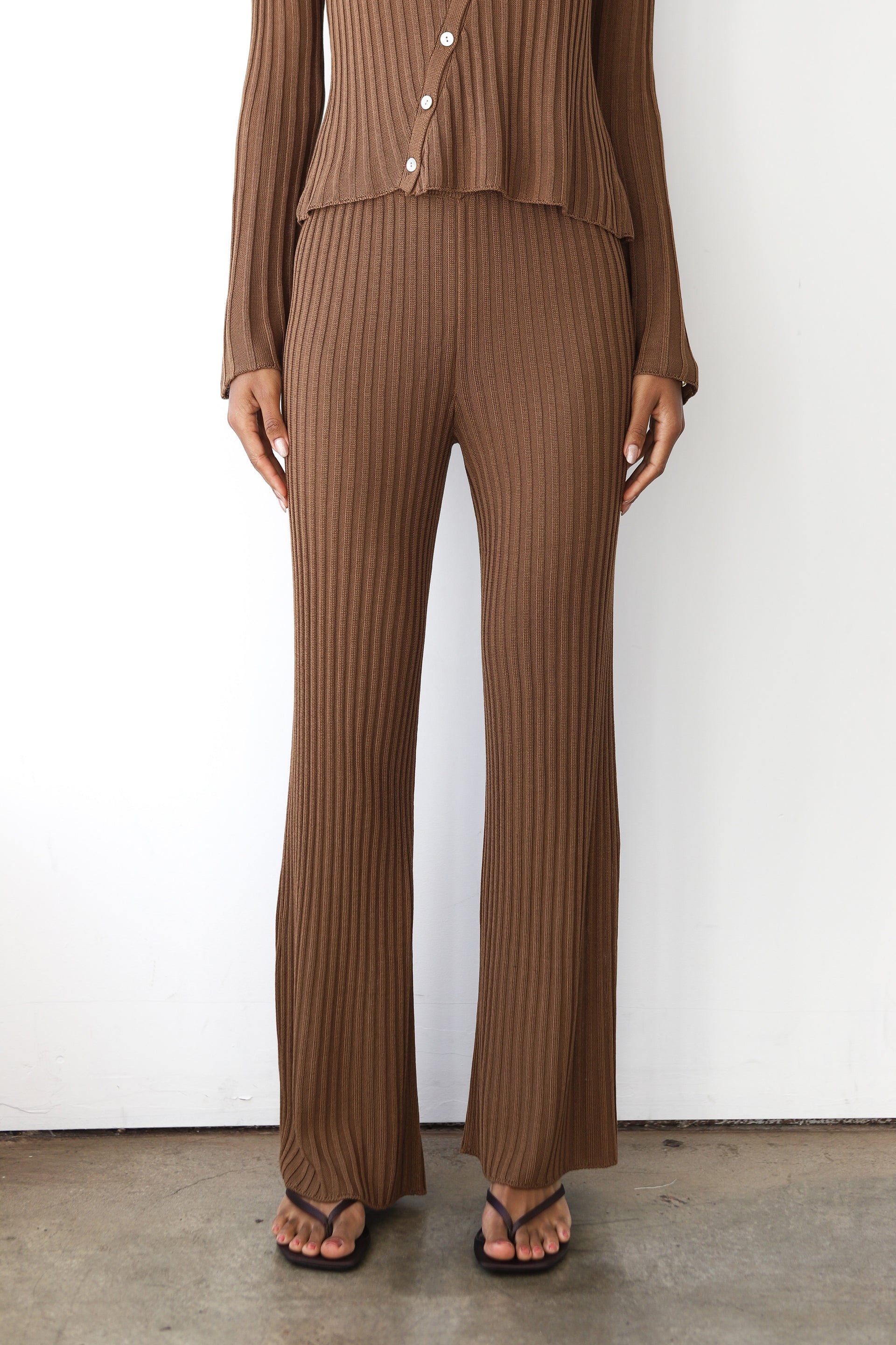 Theresa Ribbed Pant in Chocolate