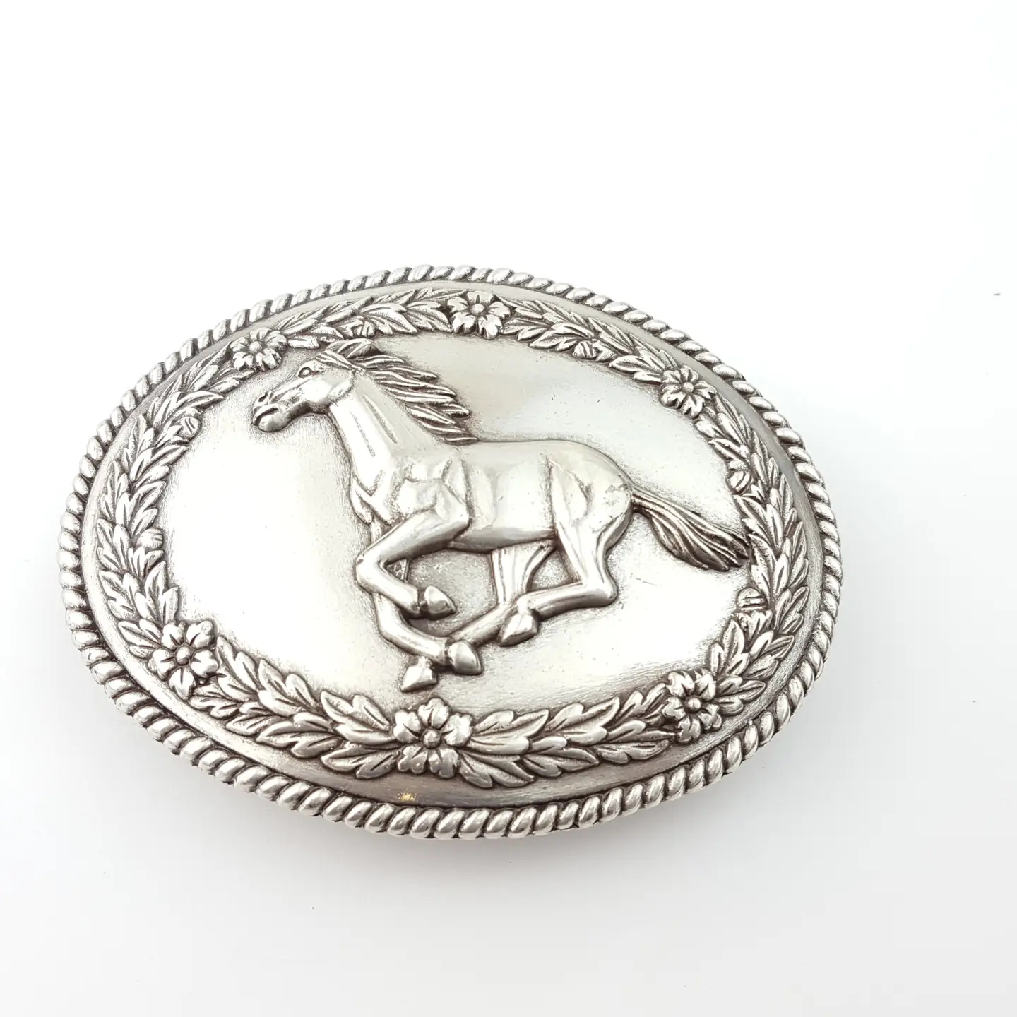 Buckle: Western Oval Belt Buckle with Galloping Horse Design