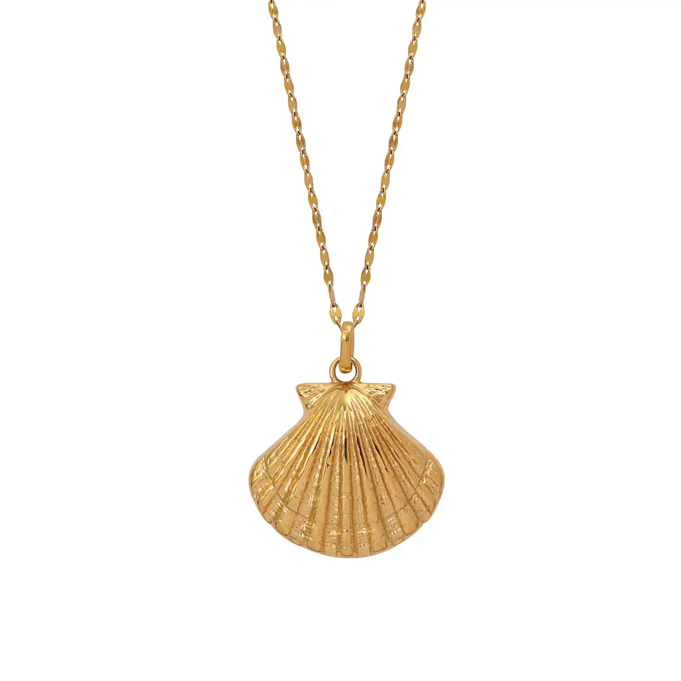 La Sirena Shell Pendant Necklace