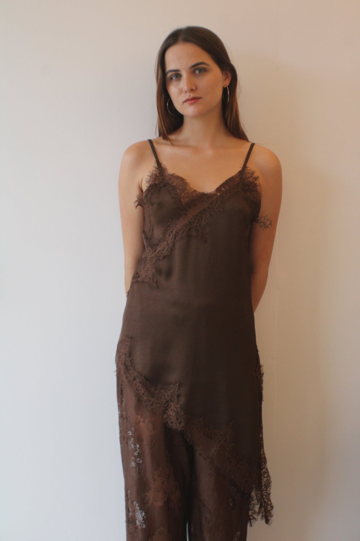 Lizzy Satin Cami Top in Umber