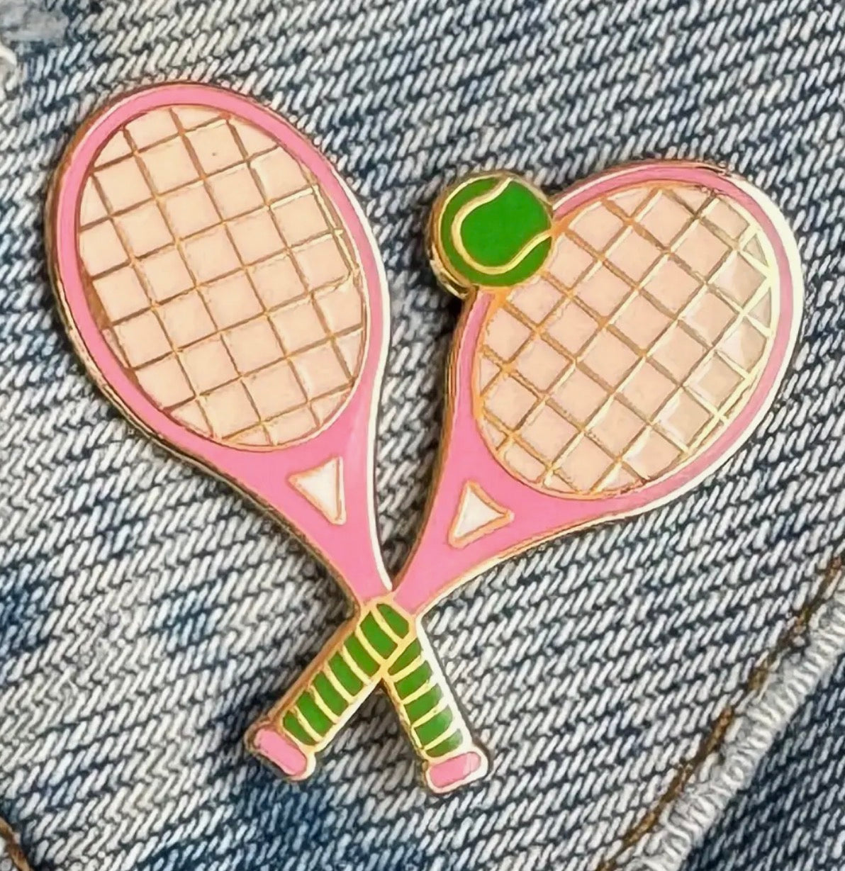 Tennis Pin