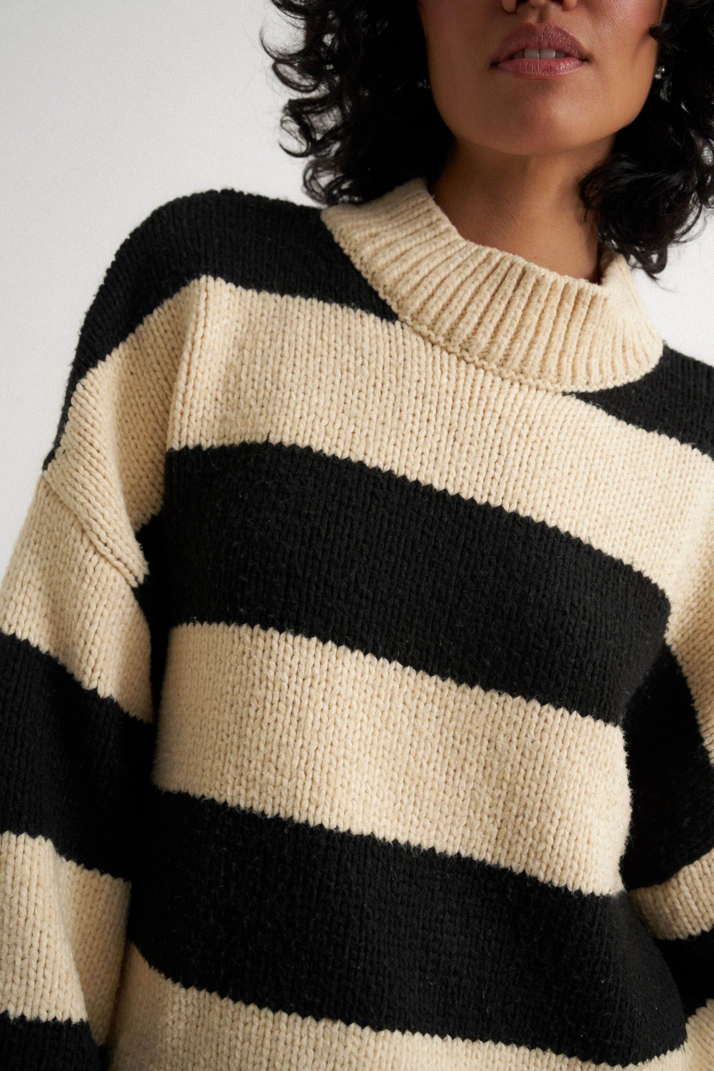 Bellamy Pullover - Black Stripe