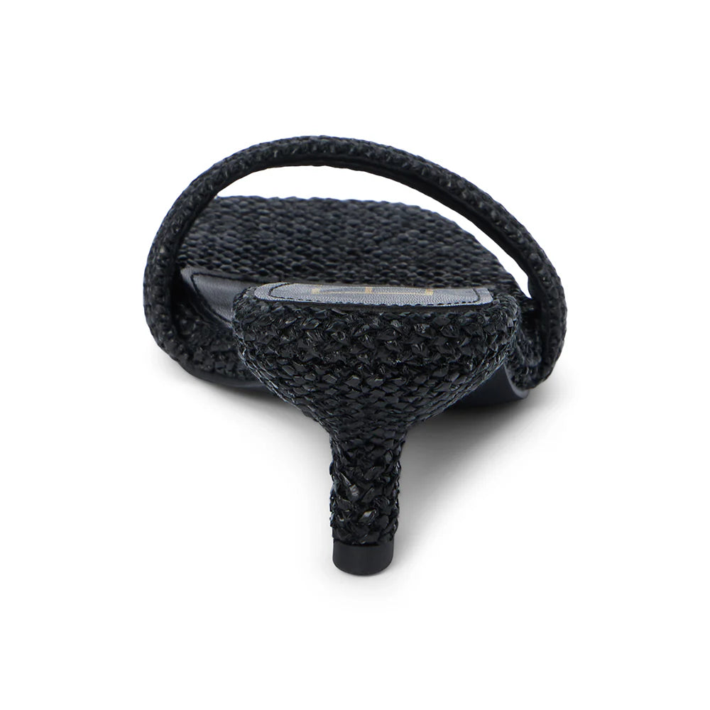 CAPRICORN HEELED SANDAL- Black