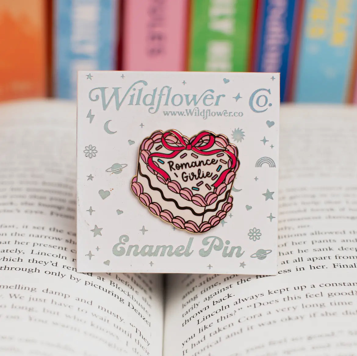 Romance girlie pin
