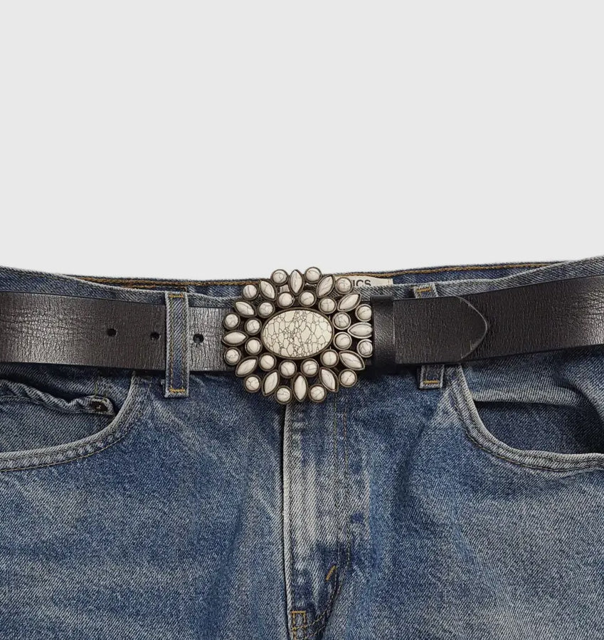 Buckle: Oval western floral w. Beads