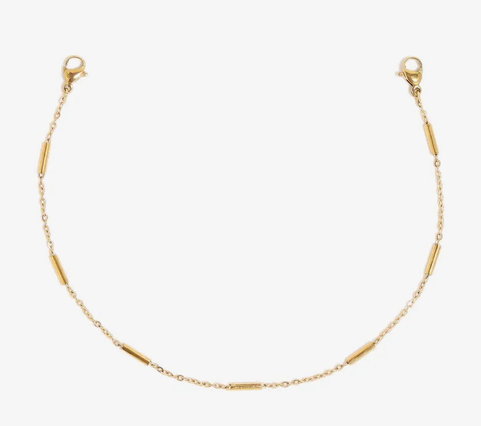 Satellite bar hat chain