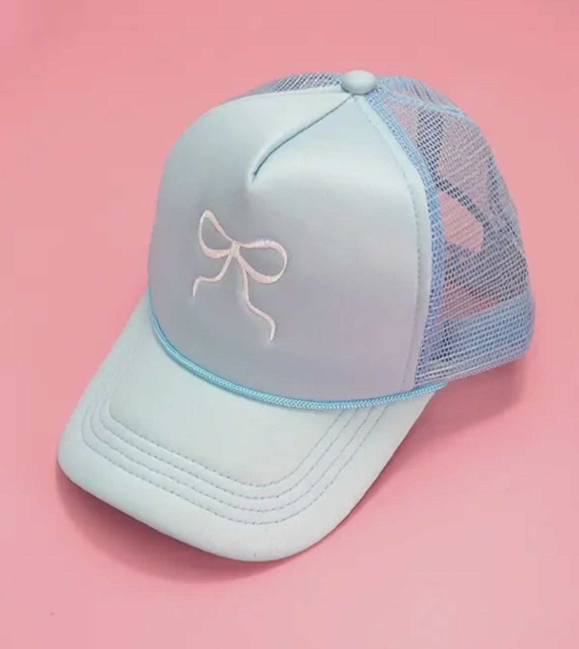 Ribbon bow trucker hat