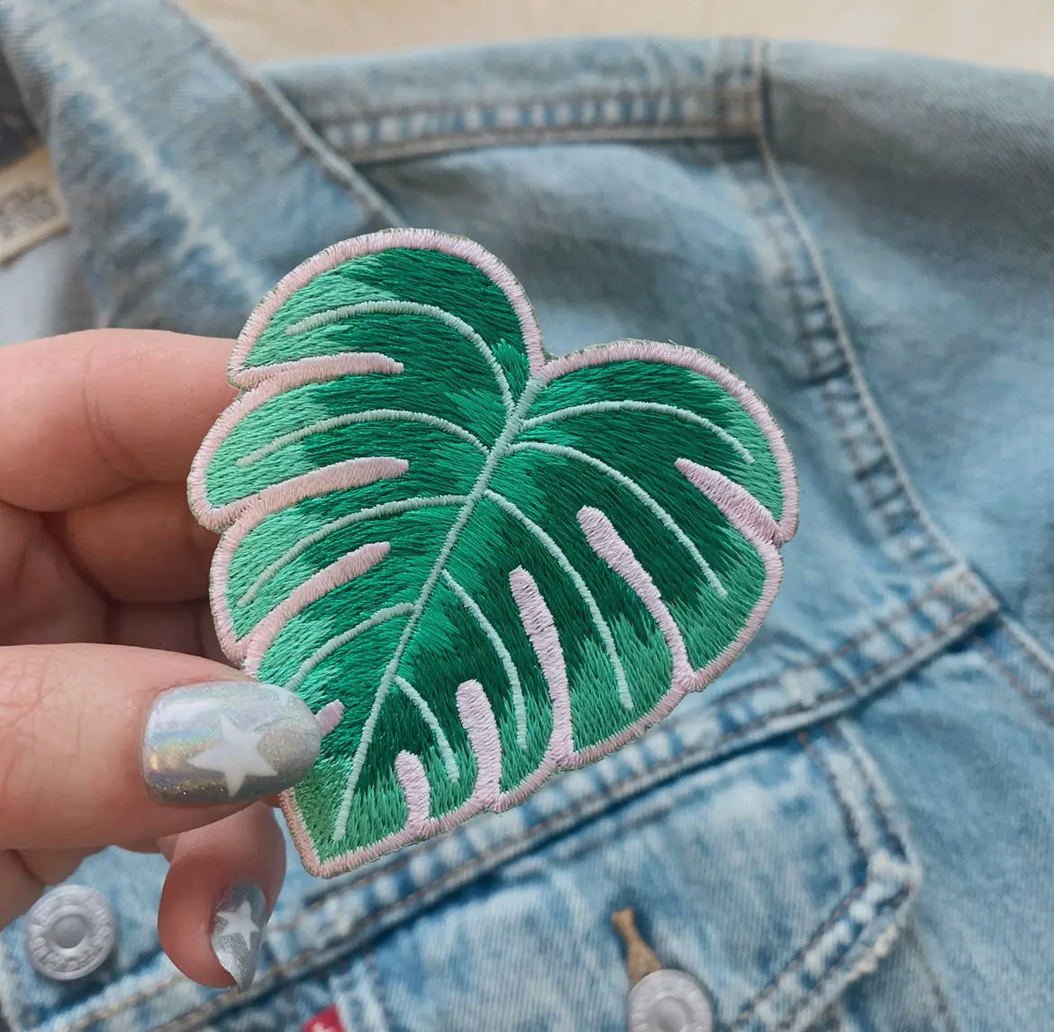 Monstera leaf patch