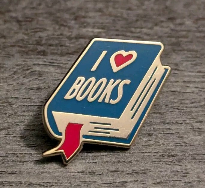 I love books pin