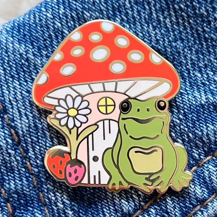 Mushroom house with frog pin