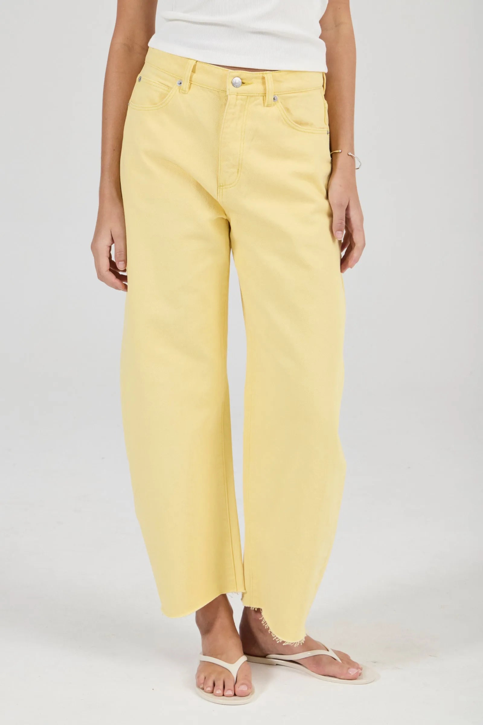 Cali Sun Barrel Jean