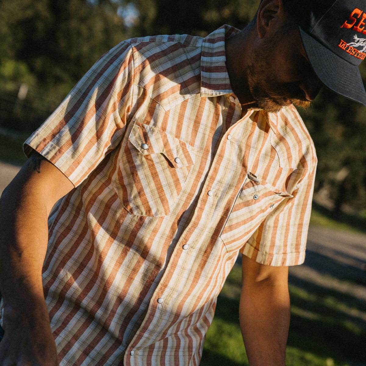Sawtoof Shirt in White Wash Palid